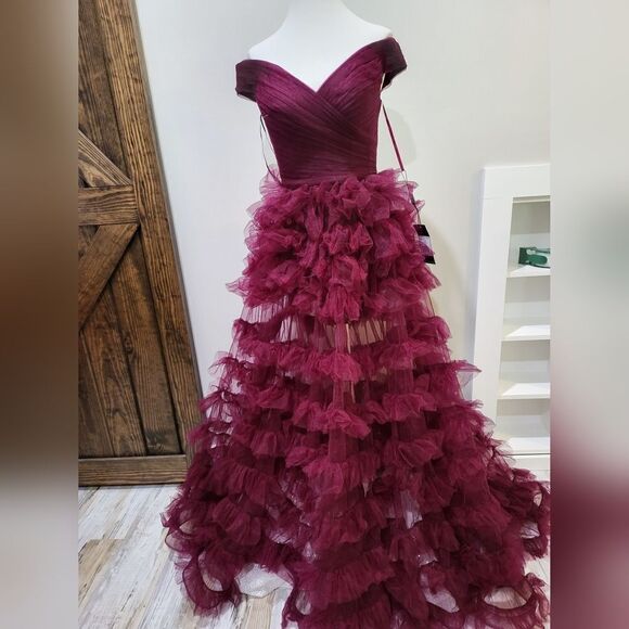 La Femme 28804 Off-Shoulder Tiered Ruffle A-Line Dress NWT size 6 Berry - Picture 3 of 5